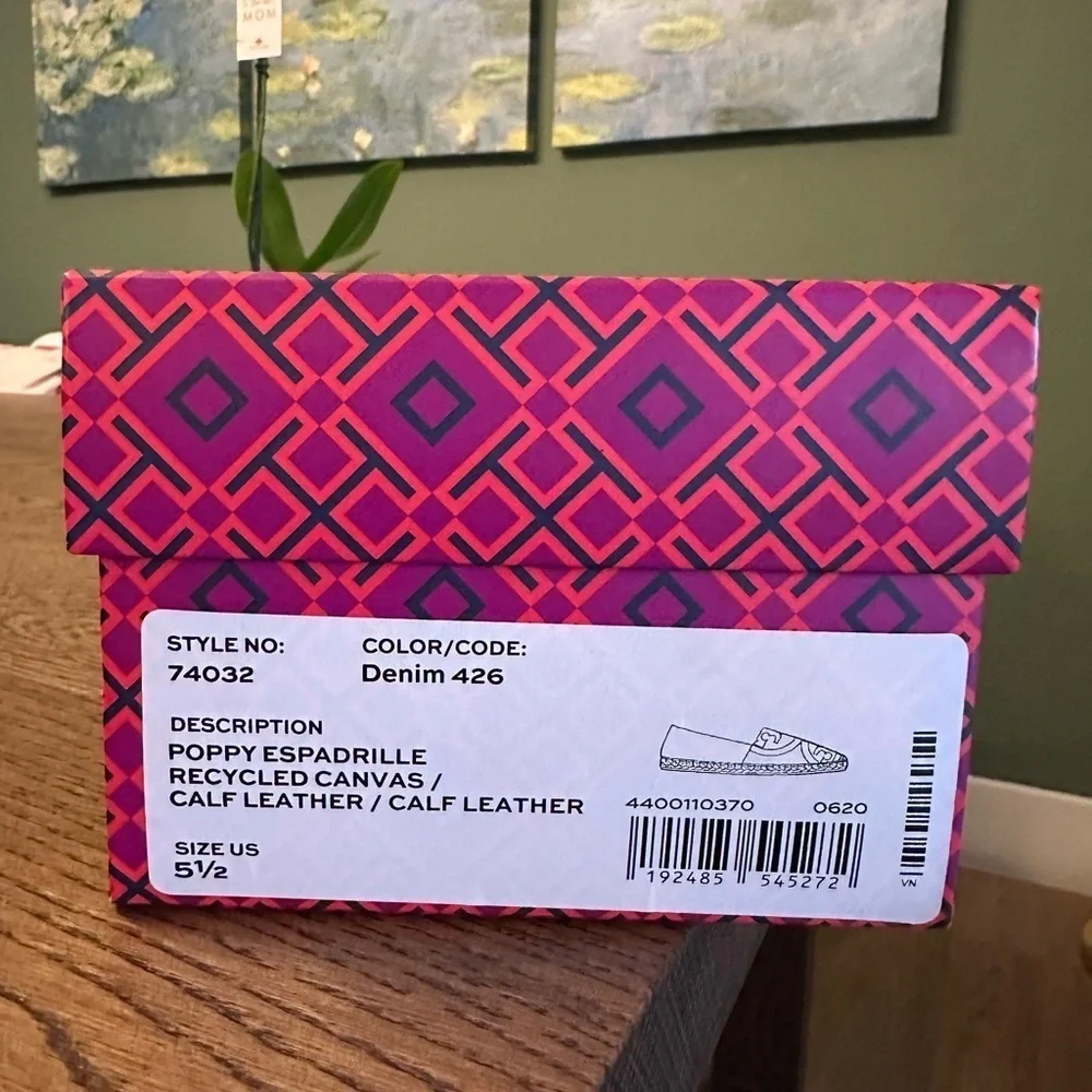 NWT! NEW! Tory Burch Poppy Canvas Leather Mixed Espadrilles -Denim Size US 5.5